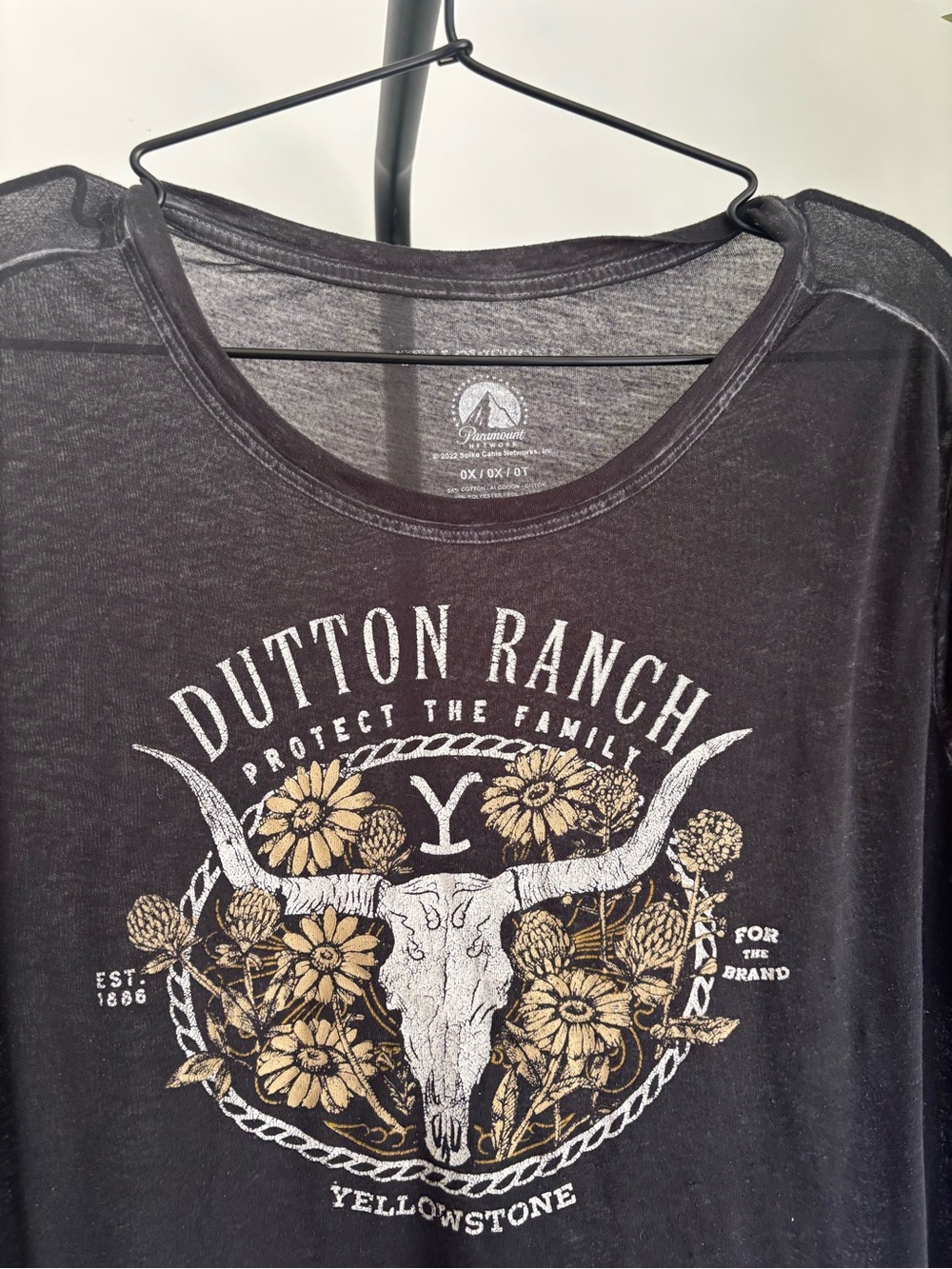 • [Yellowstone] Dutton Ranch Tee • - Picture 2 of 7